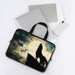 Wolf Howling At The Full Moon Print Laptop Sleeve With Handle
