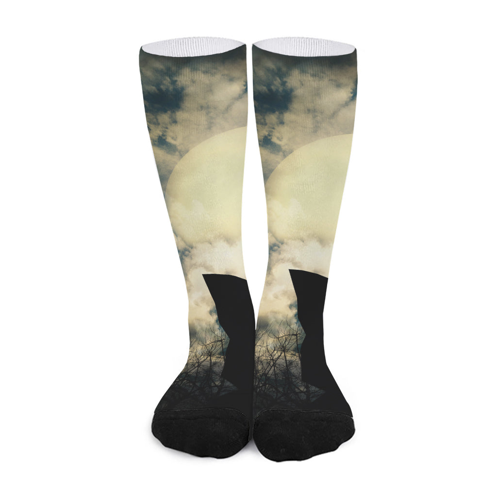 Wolf Howling At The Full Moon Print Long Socks