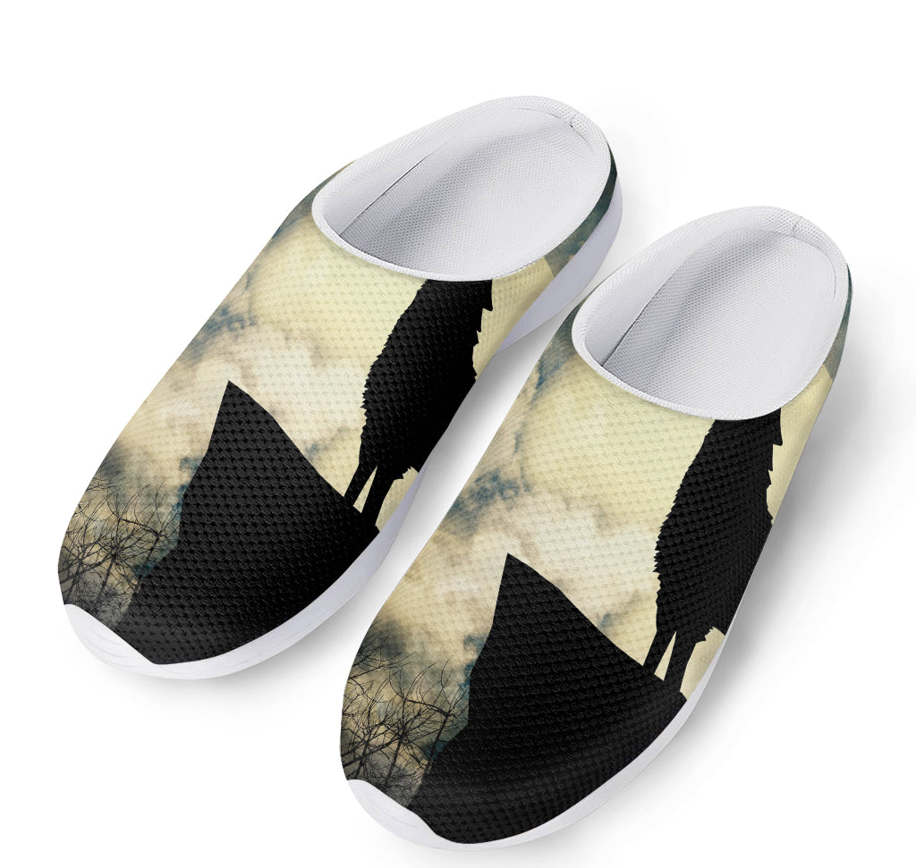 Wolf Howling At The Full Moon Print Mesh Casual Shoes