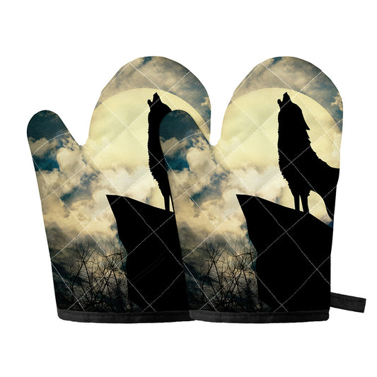 Wolf Howling At The Full Moon Print Oven Mitts