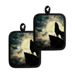 Wolf Howling At The Full Moon Print Pot Holders