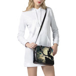 Wolf Howling At The Full Moon Print Shoulder Handbag