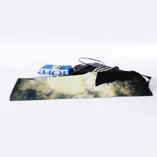 Wolf Howling At The Full Moon Print Sports Towel
