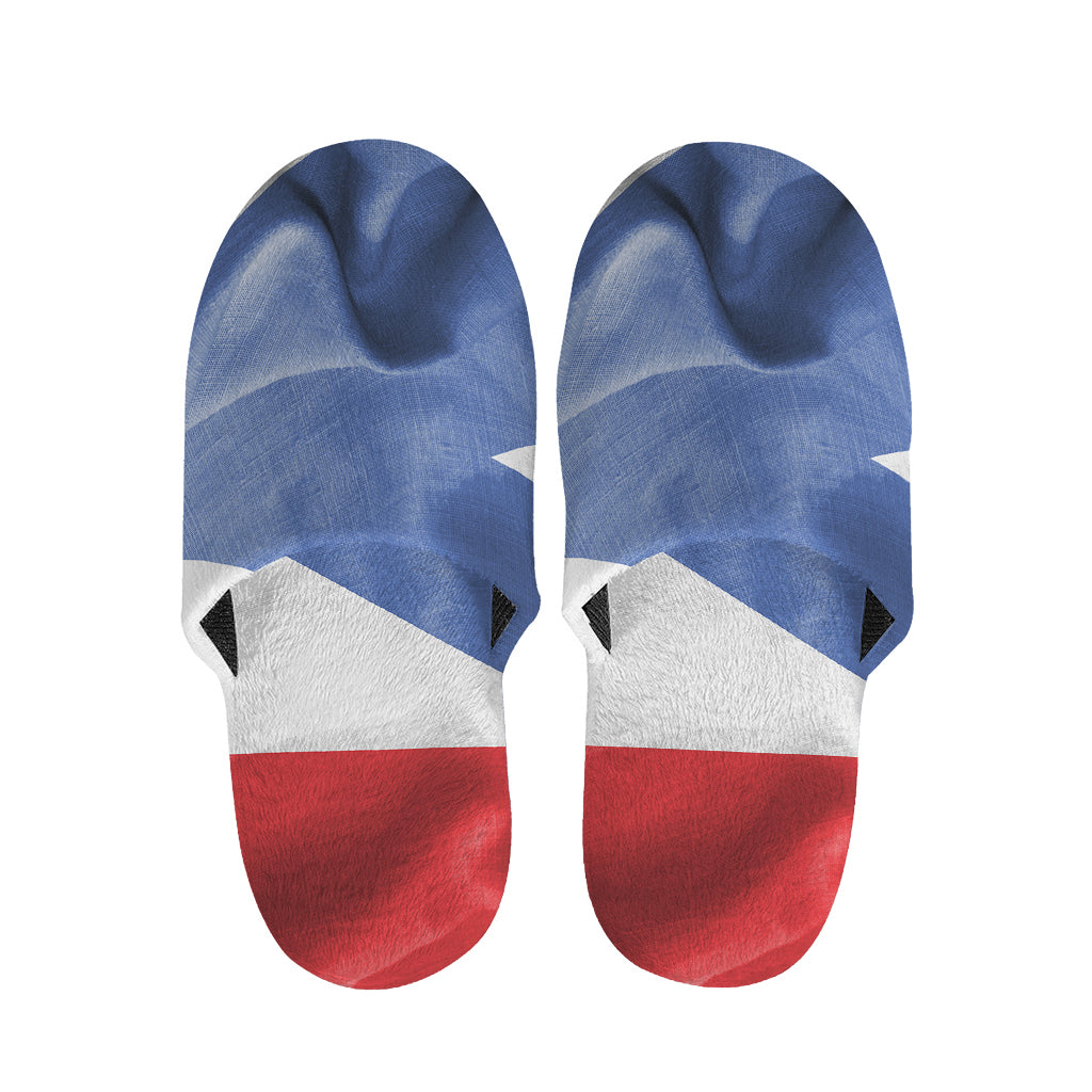 Wrinkled Puerto Rican Flag Print Slippers