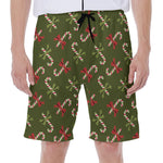 Xmas Candy Cane Pattern Print Men's Beach Shorts