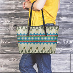 Xmas Penguin Pattern Print Leather Tote Bag