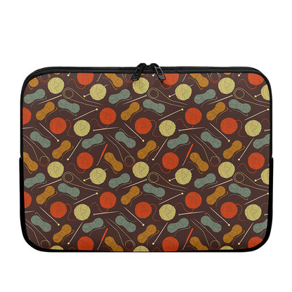 Yarn And Needle Pattern Print Laptop Sleeve