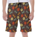 Yarn And Needle Pattern Print Men's Beach Shorts