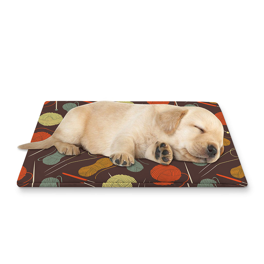 Yarn And Needle Pattern Print Pet Cooling Mat Cover