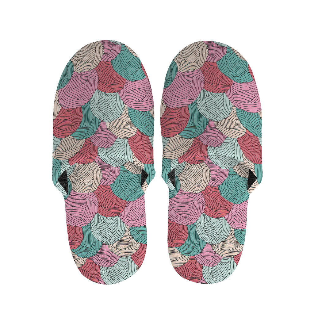Yarn Balls Pattern Print Slippers
