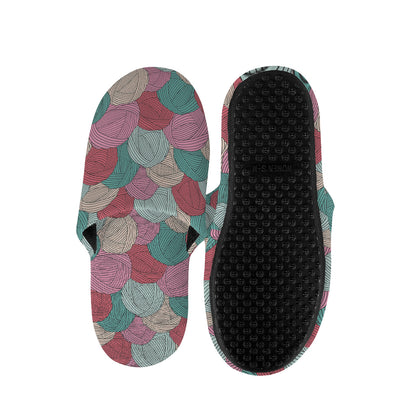 Yarn Balls Pattern Print Slippers