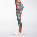 Yarn Balls Pattern Print Women's Capri Leggings