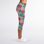 Yarn Balls Pattern Print Women's Capri Leggings