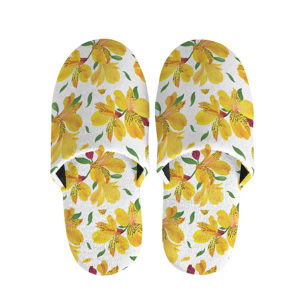 Yellow Alstroemeria Pattern Print Slippers