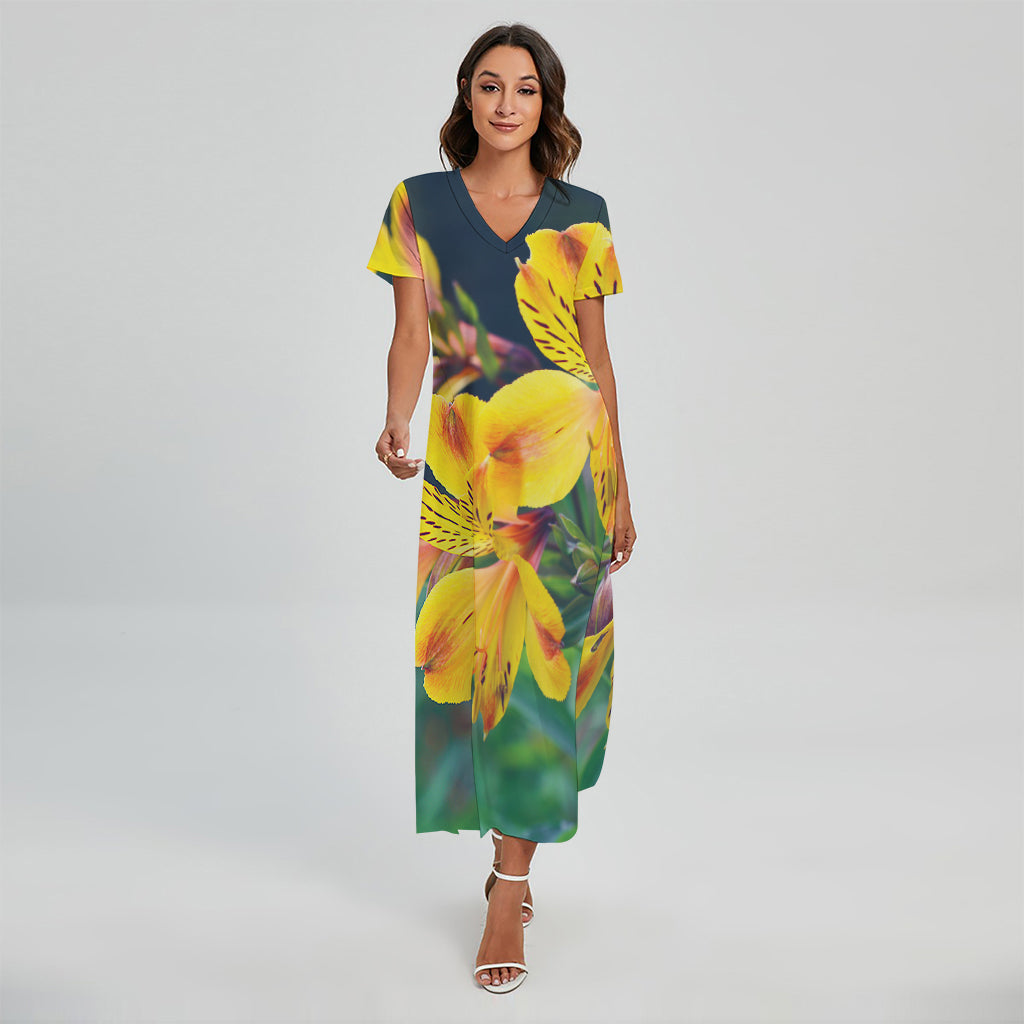 Yellow Alstroemeria Print Short Sleeve Maxi Dress