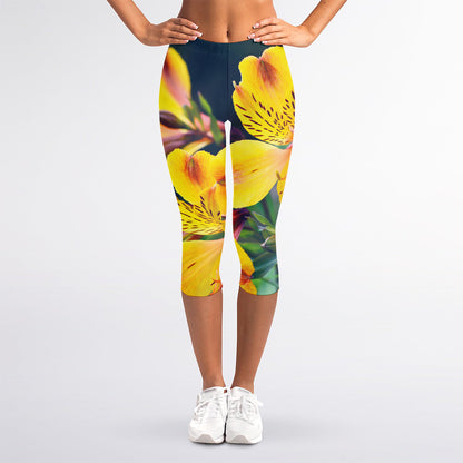 Yellow Alstroemeria Print Women's Capri Leggings