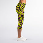 Yellow And Purple Leopard Pattern Print Women's Capri Leggings