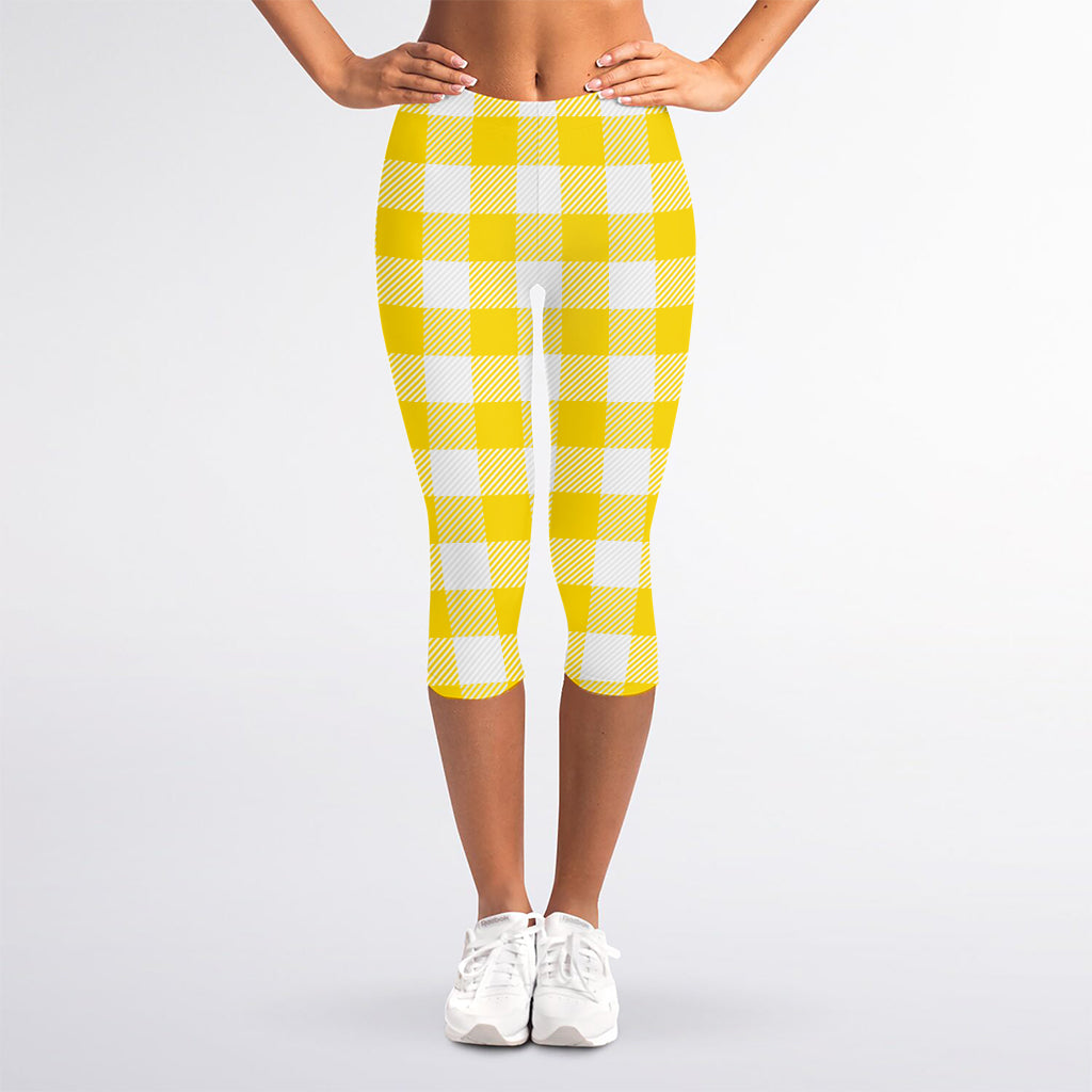 Yellow And White Buffalo Check Print Women's Capri Leggings