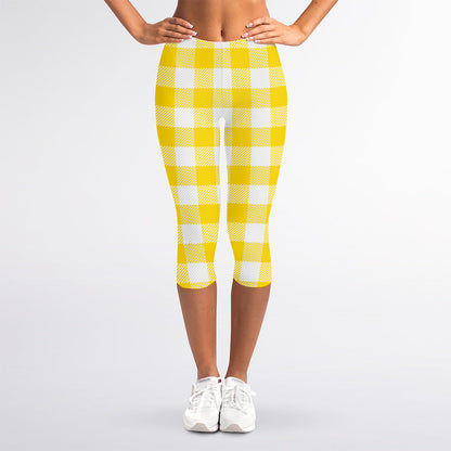 Yellow And White Buffalo Check Print Women's Capri Leggings