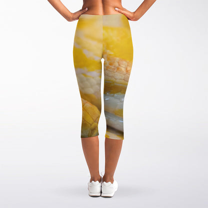 Yellow And White Python Snake Print Women's Capri Leggings