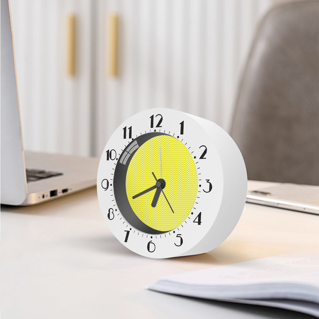 Yellow And White Zigzag Pattern Print Alarm Clock