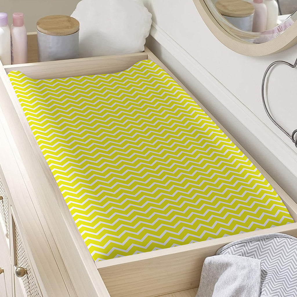 Yellow And White Zigzag Pattern Print Changing Pad Cover