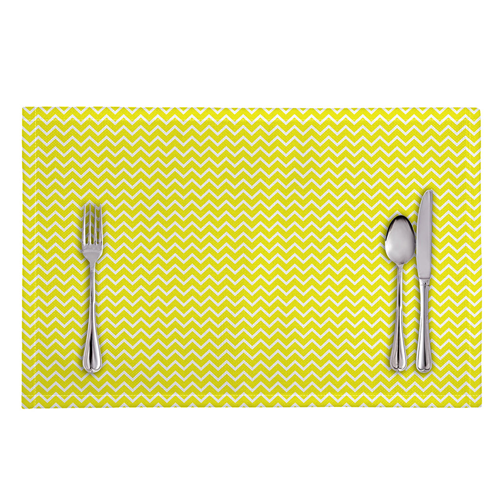 Yellow And White Zigzag Pattern Print Placemat