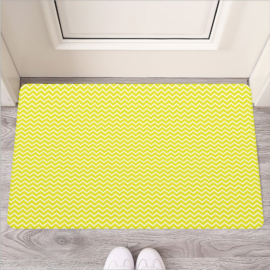 Yellow And White Zigzag Pattern Print Rubber Doormat