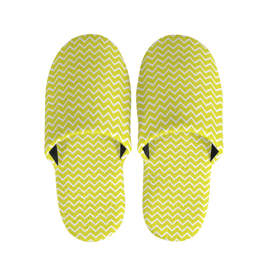 Yellow And White Zigzag Pattern Print Slippers