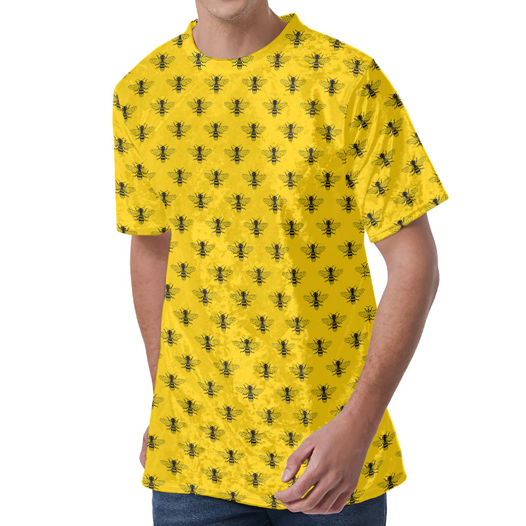 Yellow Bee Pattern Print Men's Velvet T-Shirt