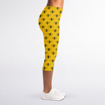 Yellow Bee Pattern Print Women's Capri Leggings