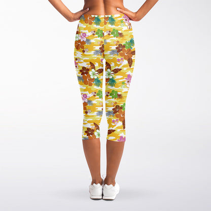 Yellow Camo And Hibiscus Flower Print Women's Capri Leggings