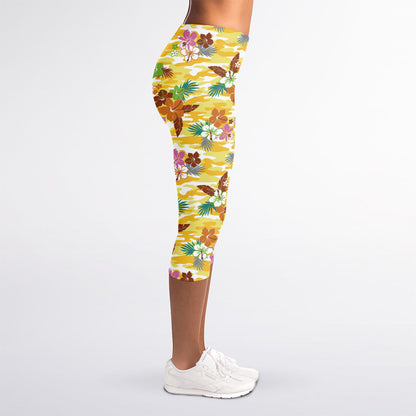 Yellow Camo And Hibiscus Flower Print Women's Capri Leggings