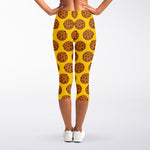 Yellow Cookie Pattern Print Women's Capri Leggings