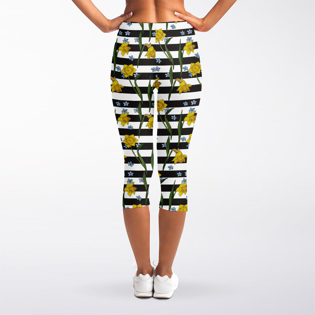 Yellow Daffodil Striped Pattern Print Women's Capri Leggings