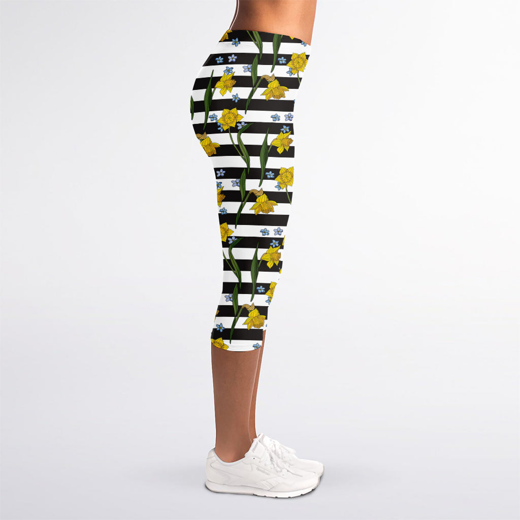 Yellow Daffodil Striped Pattern Print Women's Capri Leggings