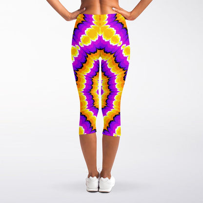 Yellow Explosion Moving Optical Illusion Women's Capri Leggings