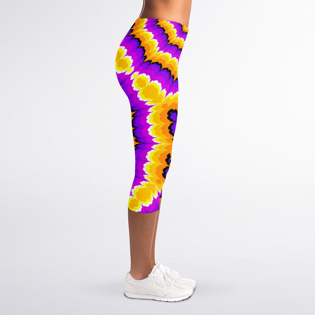 Yellow Explosion Moving Optical Illusion Women's Capri Leggings