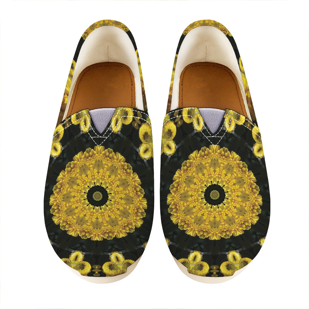 Yellow Flower Kaleidoscope Print Casual Shoes