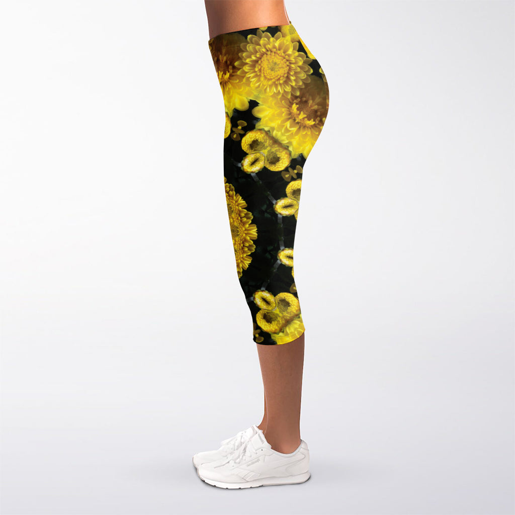 Yellow Flower Kaleidoscope Print Women's Capri Leggings