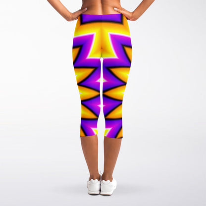 Yellow Flower Moving Optical Illusion Women's Capri Leggings