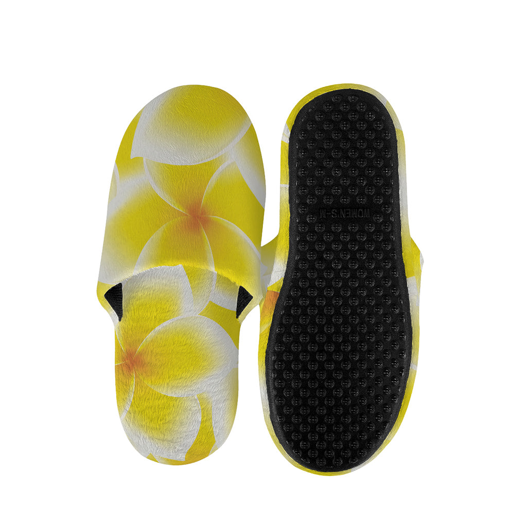 Yellow Frangipani Pattern Print Slippers