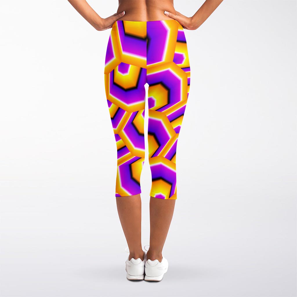 Yellow Hive Moving Optical Illusion Women's Capri Leggings