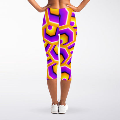 Yellow Hive Moving Optical Illusion Women's Capri Leggings