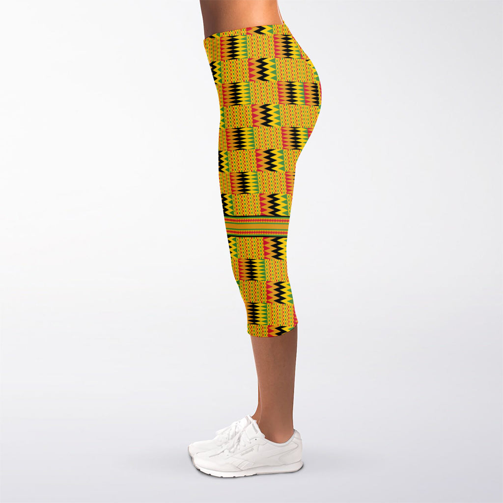 Yellow Kente Pattern Print Women's Capri Leggings