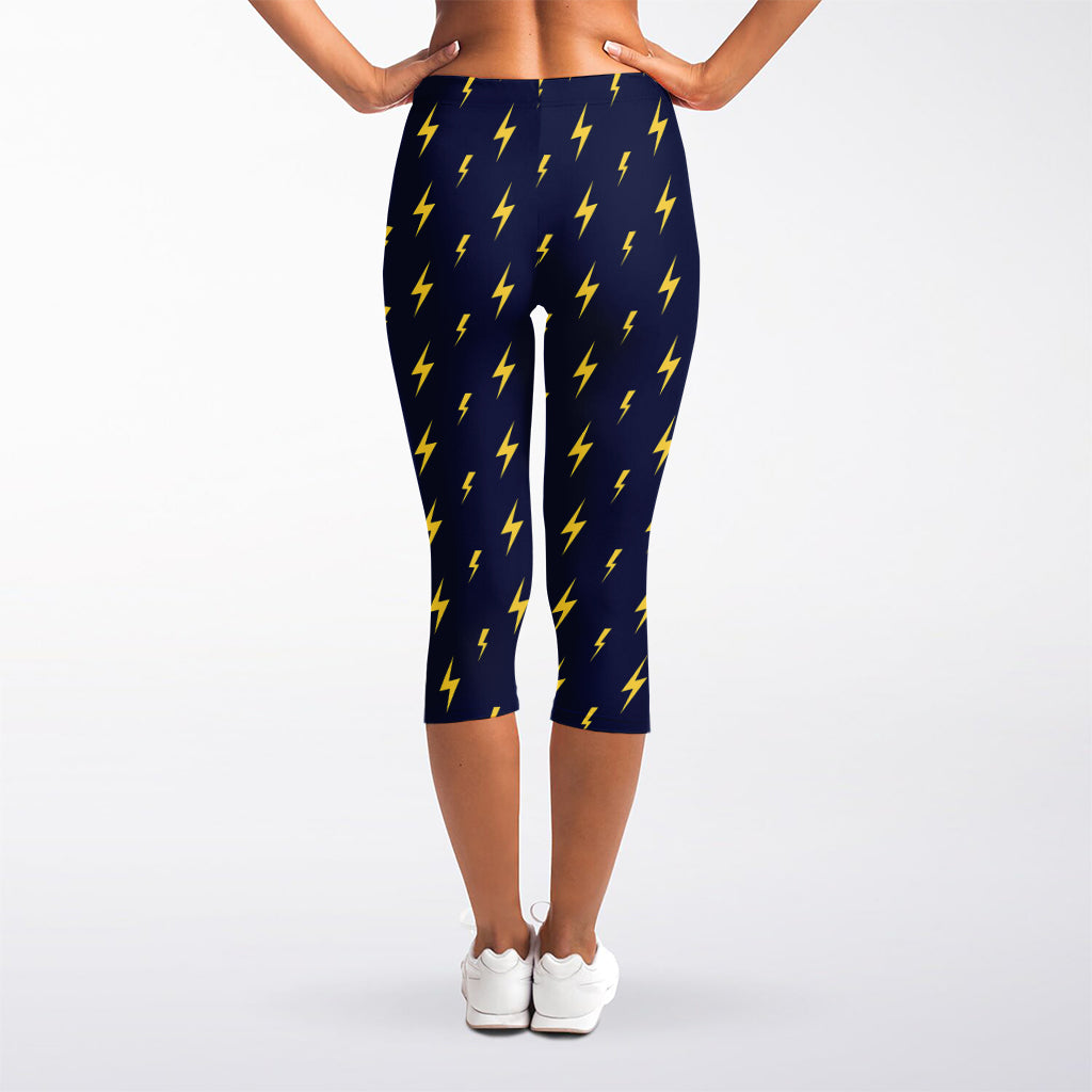 Yellow Lightning Bolts Pattern Print Women's Capri Leggings