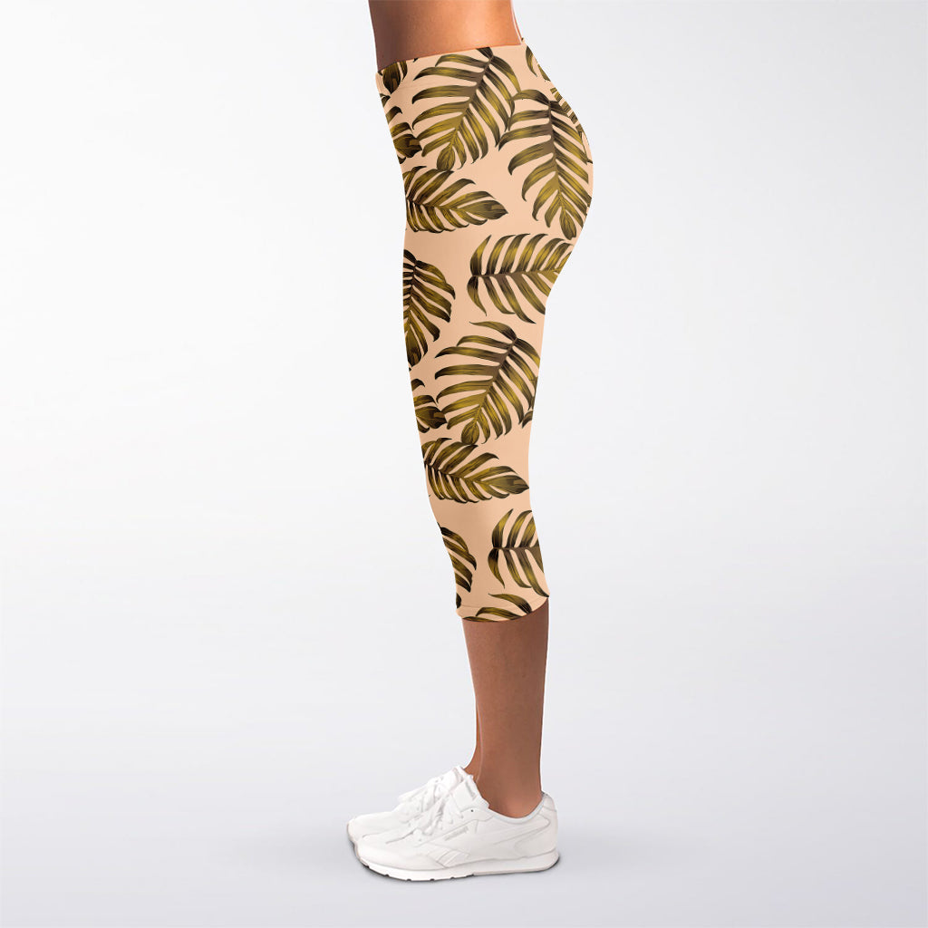 Yellow Monstera Leaves Pattern Print Women's Capri Leggings