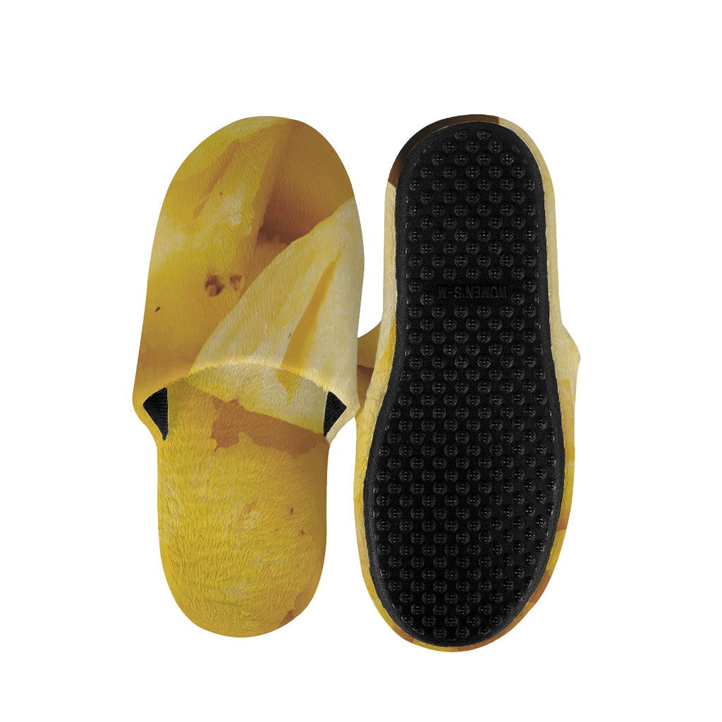 Yellow Pineapple Pieces Print Slippers