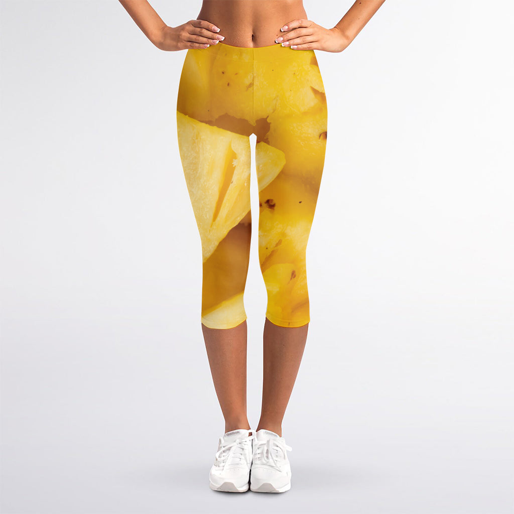 Yellow Pineapple Pieces Print Women's Capri Leggings