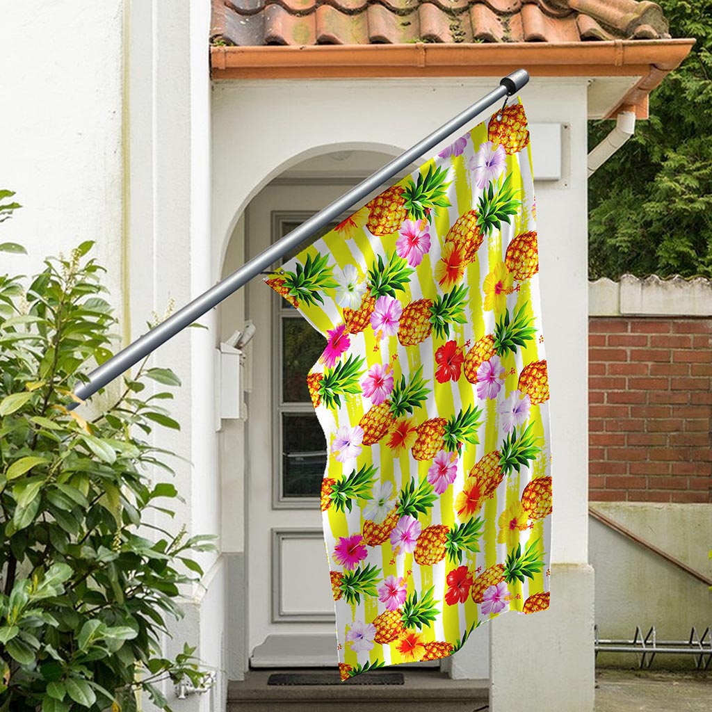 Yellow Striped Pineapple Pattern Print Polyester Flag